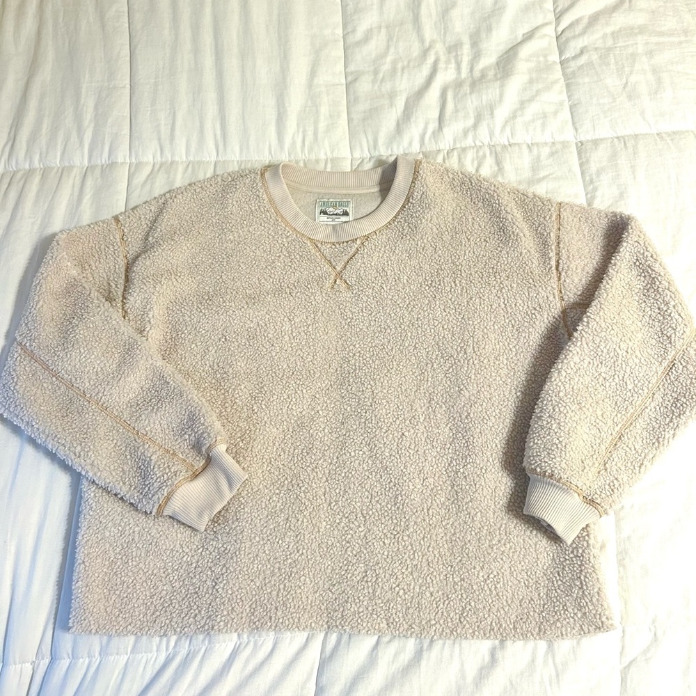 American Eagle fleece crewneck